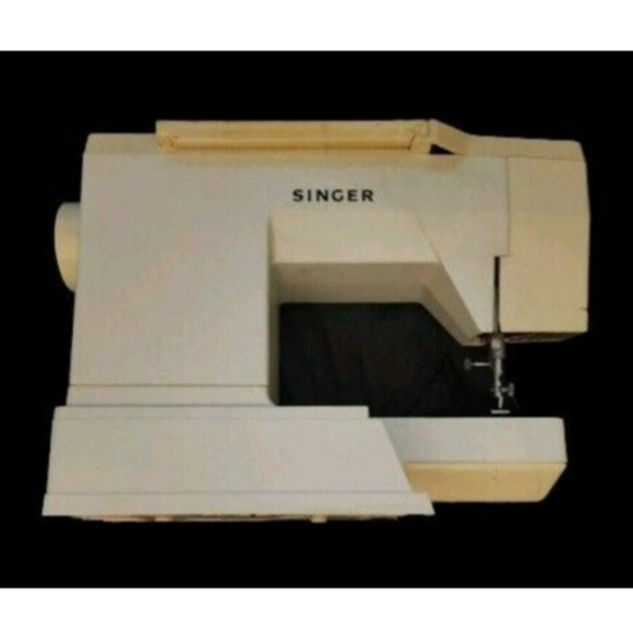 Vintage Singer 6233 Sewing Machine w/ Case, REFURBISHED and RESTORED - Picture 5 of 8